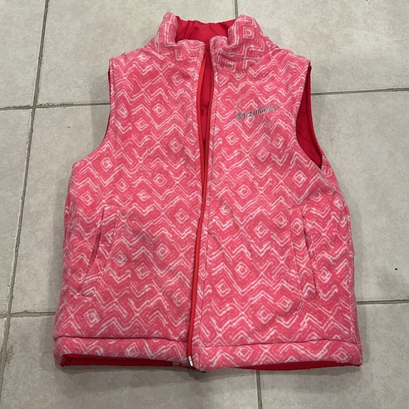 Columbia Girls Sz S Reversible Puffer Vest Pink Pockets Full Zip Outerwear FLAW - Picture 3 of 3